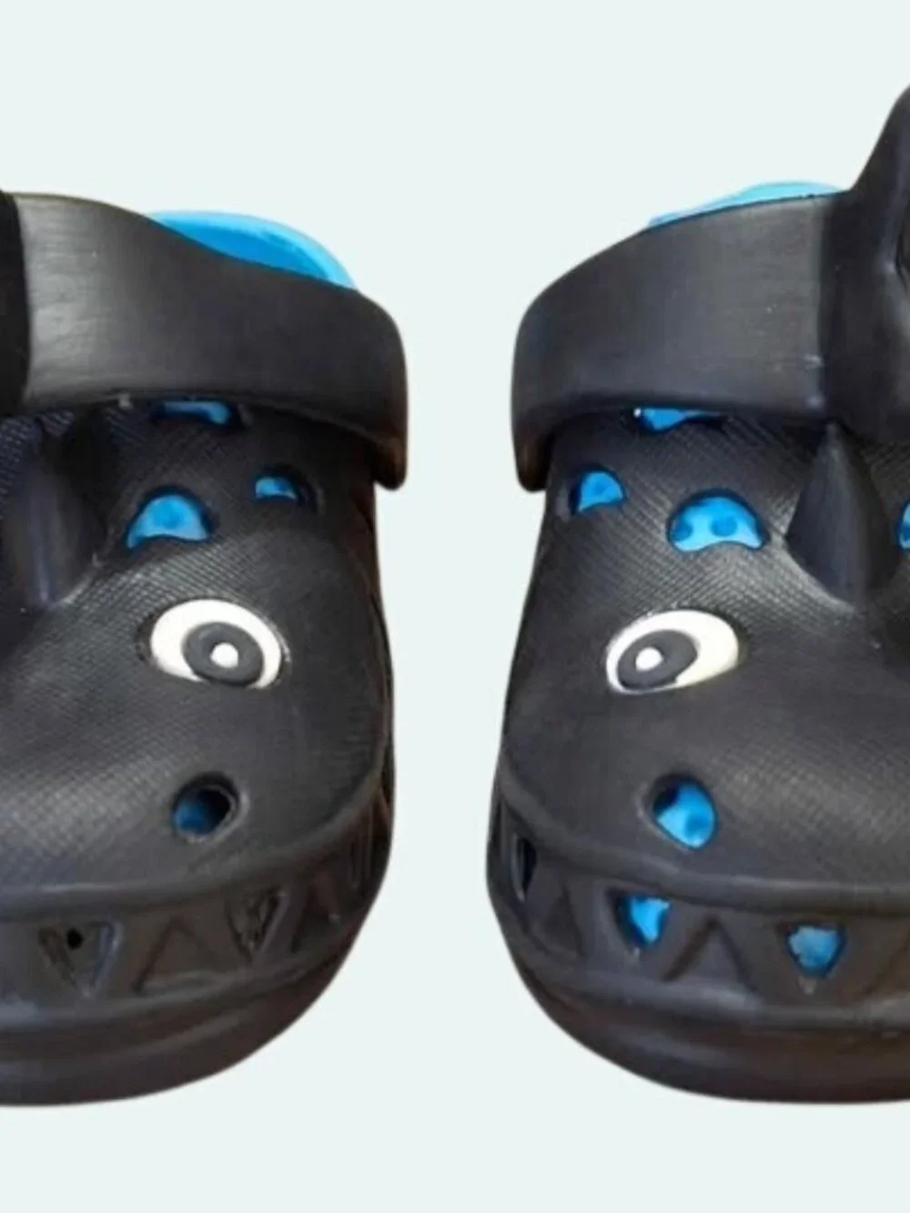Shark Clogs Size 7/8. Black Pool Summer *SH1